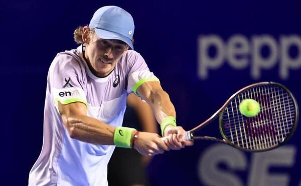 De Minaur derrota en tres sets a Paul y logra el título en Acapulco