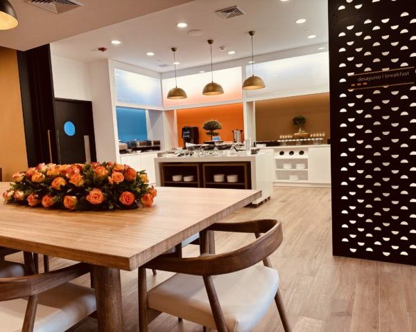 Fotos – Así es el Hampton sostenible que Hilton abrió en Quito
