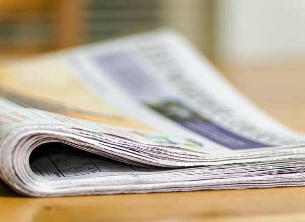 El mundo es masculino para los medios: 2,5 veces más noticias de hombres que de mujeres
