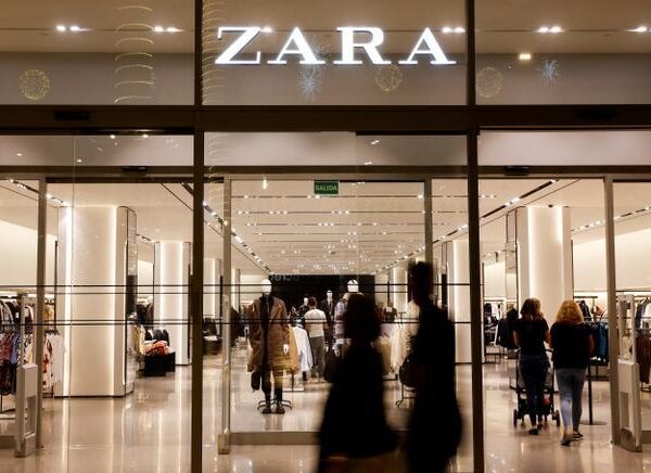 El vestido de Zara que arrasa y que también querrás en tu armario
