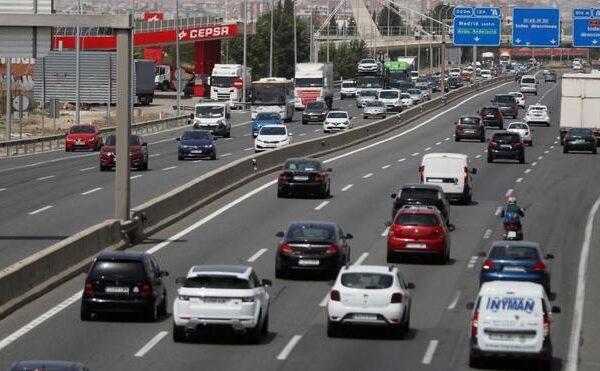 Esto es lo que no tienes que hacer en las vacaciones de Semana Santa, según la DGT