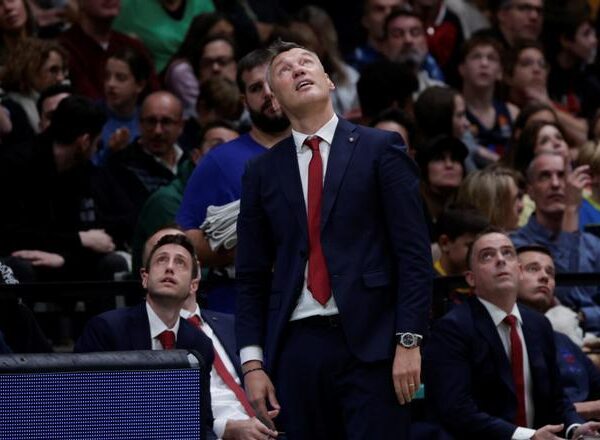 Jasikevicius: “Quiero pedir perdón a la afición. Lo que hemos hecho en la primera mitad no es digno del Barça”