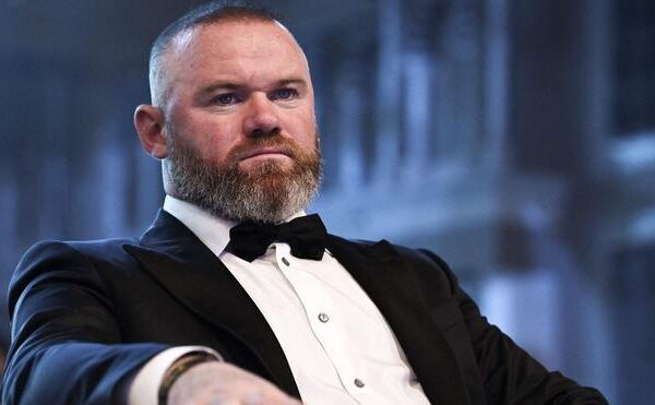 Rooney quiere pasarse al boxeo: “Me llama borracho pidiéndome peleas”