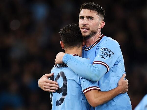 ¡Alerta, Barça! El City, abierto a dejar salir a Aymeric Laporte