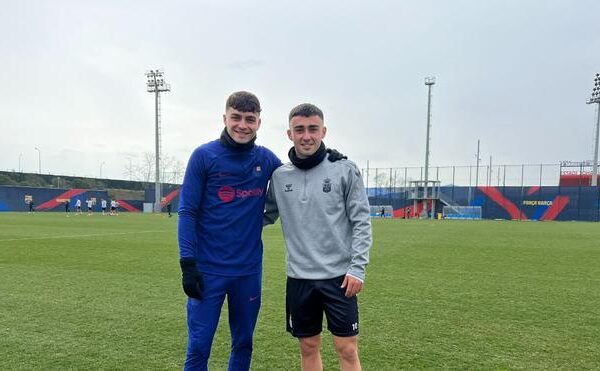 Pedri y Moleiro, juntos de nuevo en la Ciudad Deportiva del Barça