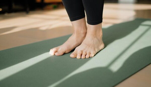 Los ejercicios más exigentes del Pilates se hacen en el suelo y no con máquinas