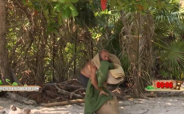 Jorge Javier para los pies a Ginés mientras hacía trampas en ‘Supervivientes’