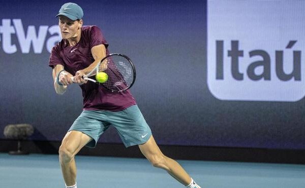 Sinner derrota a Alcaraz y Djokovic vuelve a ser el número 1
