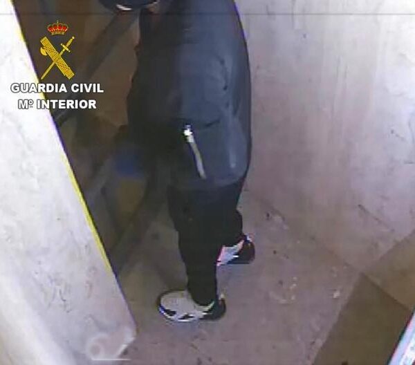 Seis detenidos por integrar una banda que robó 200.000 euros con explosivos en cajeros automáticos