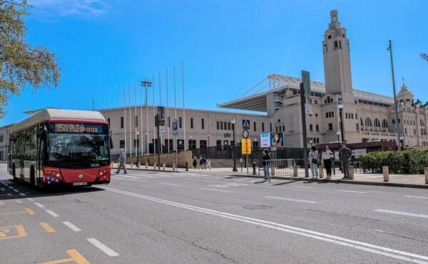 Una “zona cero” y control de matrículas blindará los partidos del Barça en Montjuïc