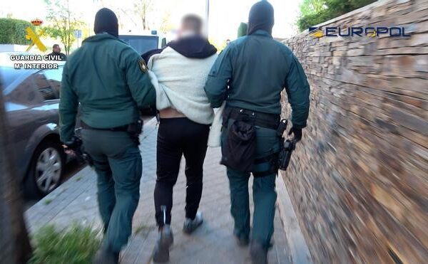 La Guardia Civil da por desarticulado el ‘clan Farruku’, dedicado al tráfico de cocaína, con 17 detenidos