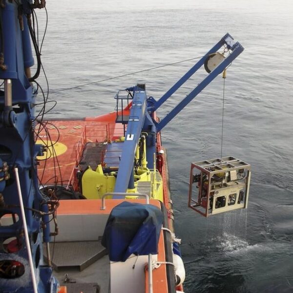 El robot de Salvamento Marítimo localiza el pesquero hundido en Cantabria