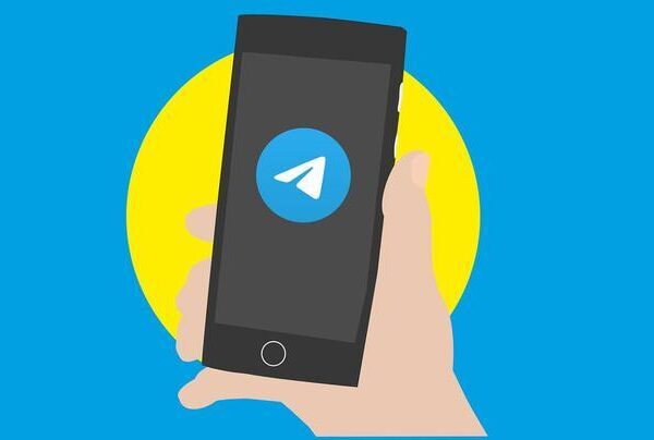 Cómo descargar, instalar y utilizar stickers en Telegram