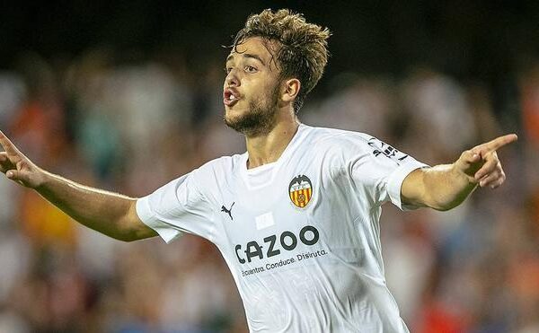 Continúa el calvario de Nico González con las lesiones