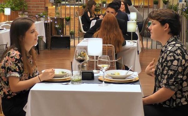 Dos solteras en ‘First Dates’ coinciden en que los hombres no son de fiar: “Los señores me dan pereza”