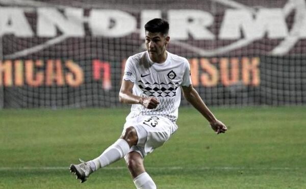 El Atlético puja por la última perla del fútbol turco, Efe Sarikaya
