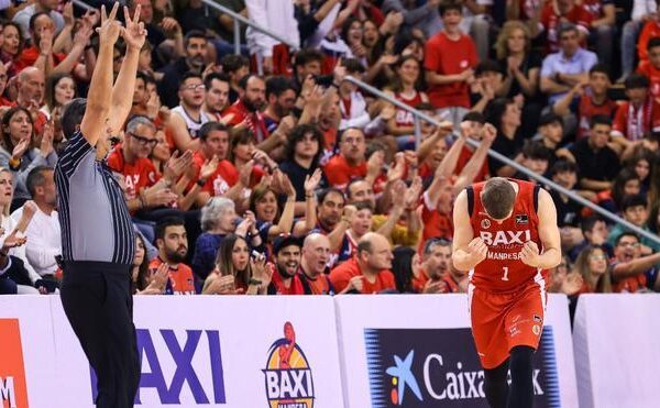 El Baxi Manresa no da ni una opción a Obradoiro