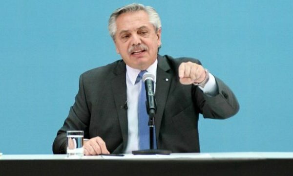 Argentina: abren una terminal aérea pero piden no usarla