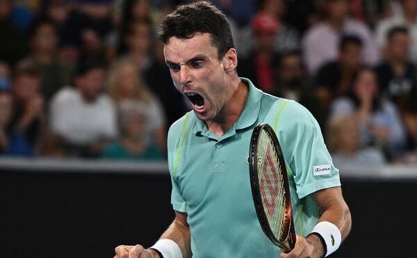 Bautista gana la batalla ante Krajinovic en la primera ronda de Montecarlo