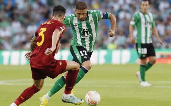 Joaquin: “Si decido irme y entramos en la Champions es para matarme”