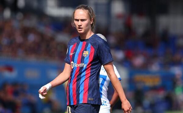 Malas noticias para el Barça: Graham Hansen sufre una lesión en el tendón rotuliano