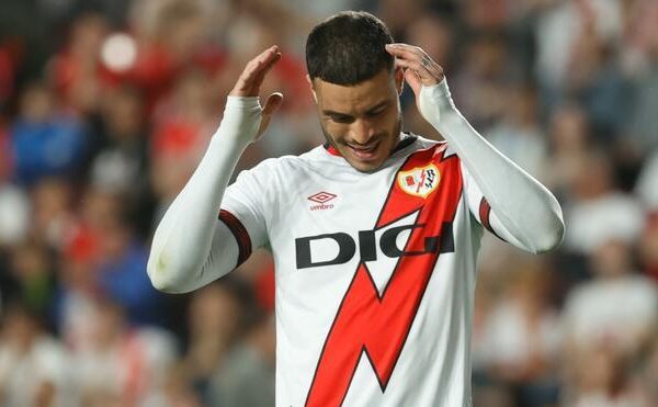 Raúl de Tomás pierde el olfato goleador
