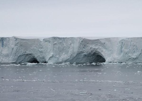 Las capas de hielo pueden fundirse hasta 20 veces más rápido de lo que se creía