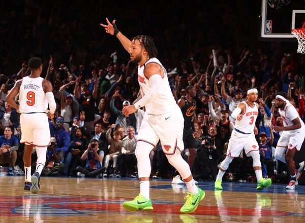Los Knicks toman ventaja con la mejor actuación defensiva del año