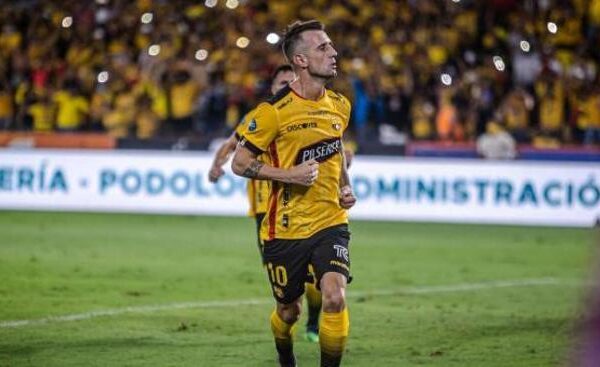 Damián Díaz ilumina con hat-trick el triunfo de Barcelona en Ecuador