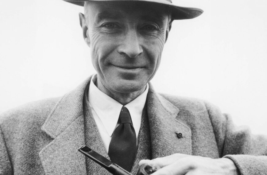 Robert Oppenheimer, el padre arrepentido de la bomba atómica