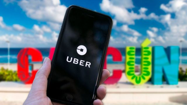 QRoo: conductores de Uber acusan al gobierno por favorecer a taxistas