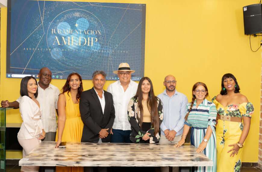 AMEDIP juramenta a su nueva directiva para el periodo 2024-2026