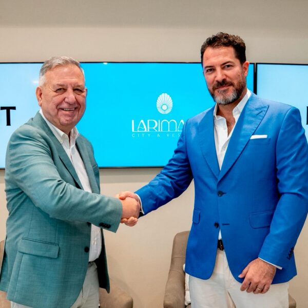Larimar establece un acuerdo con Point para el equipamiento exterior de las residencias y espacios del complejo
