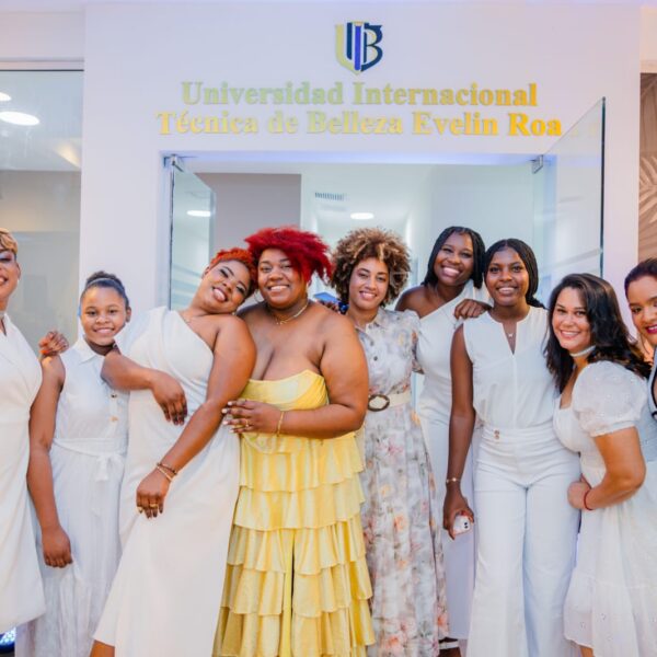Punta Cana da la bienvenida a la Universidad Internacional Técnica de Belleza Evelin Roa