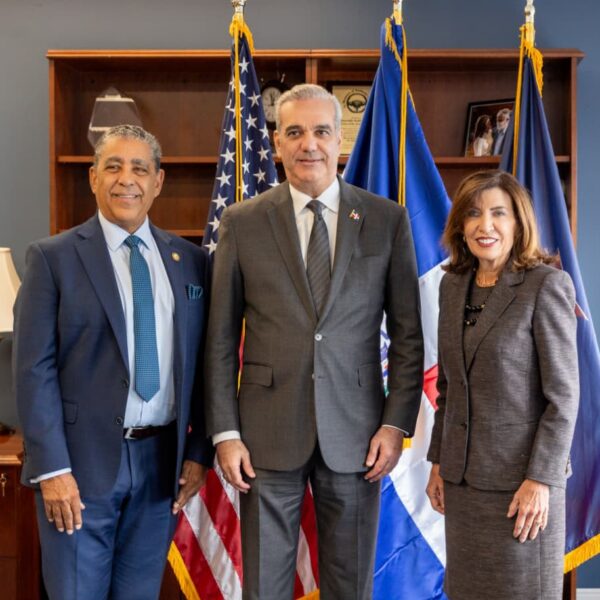 Presidente Abinader y gobernadora Hochul fortalecen cooperación entre República Dominicana y Nueva York en gestión de emergencias y protección de infraestructuras