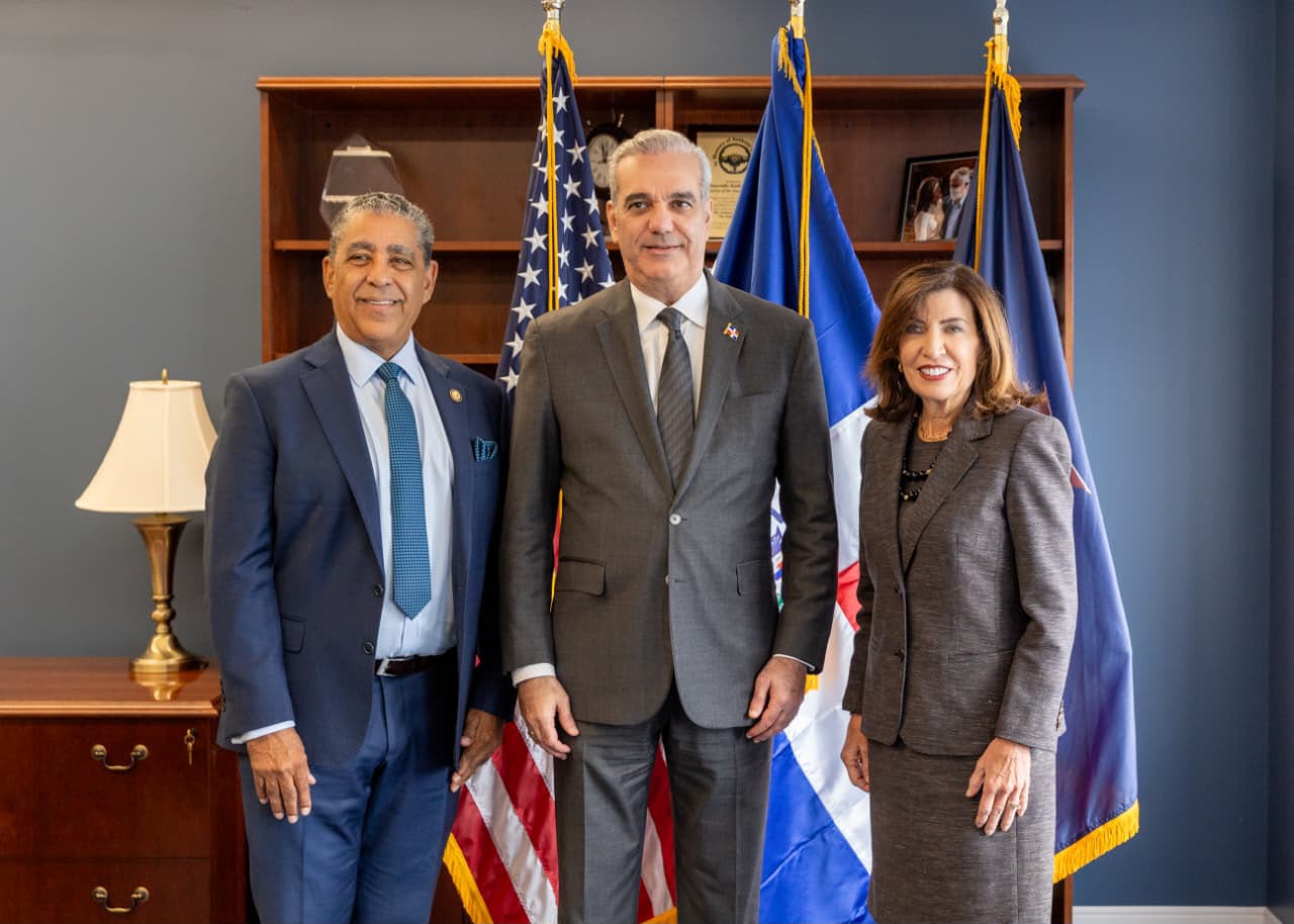 Presidente Abinader y gobernadora Hochul fortalecen cooperación entre República Dominicana y Nueva York en gestión de emergencias y protección de infraestructuras