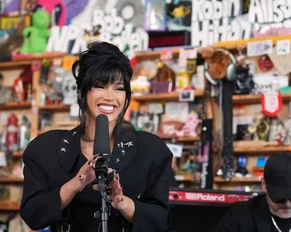 Cardi B demuestra su dominio del rap y recibe elogios por su control respiratorio