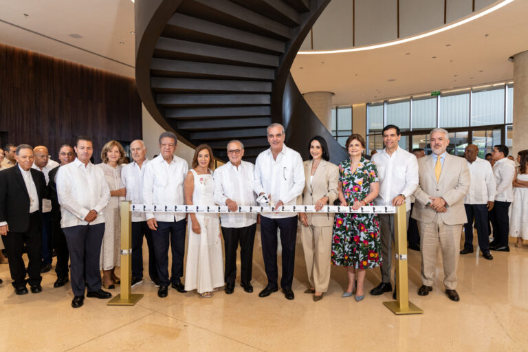 Centro Cultural Rainieri abre en Punta Cana