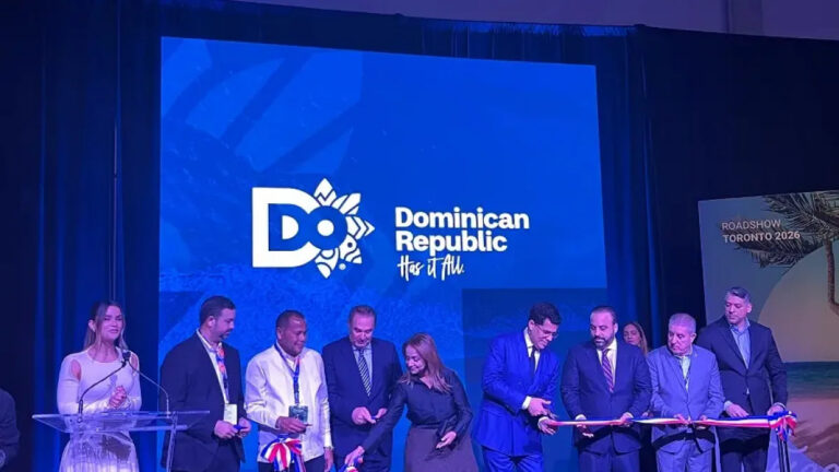 Collado celebra la primera feria promocional RD Canadá